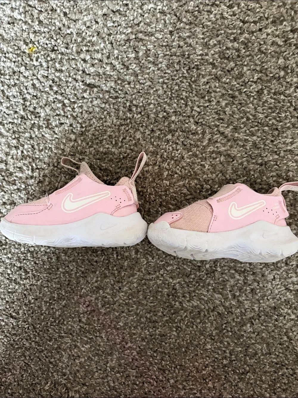 Nike Kids Pink Hook-and-Loop Athletic Sneakers